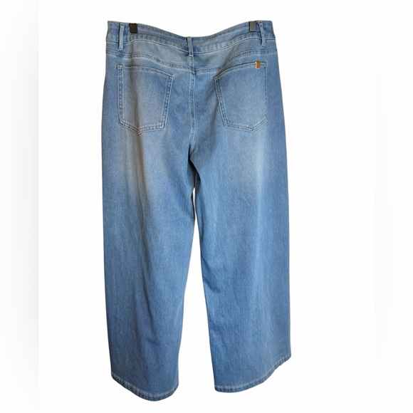 *SOLD* - Picture 5 of 9